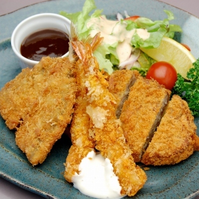 夕食ミックスフライ