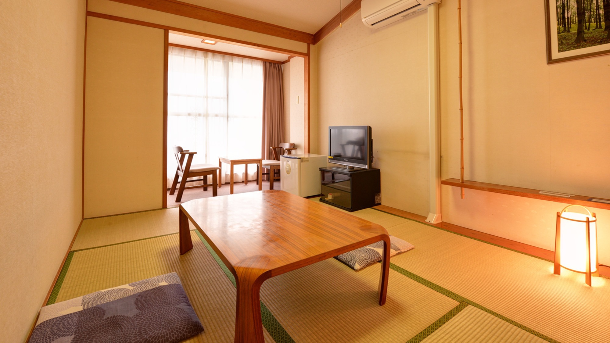 Kokumin Shukusha Noro Kogen Lodge Interior 1