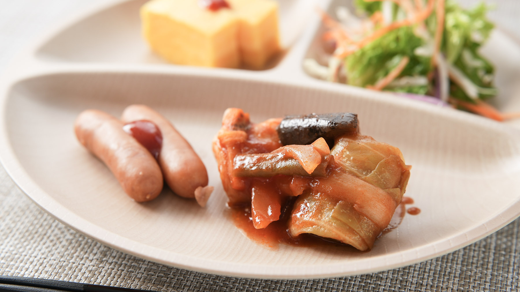 盛りだくさんのおかずで大満足