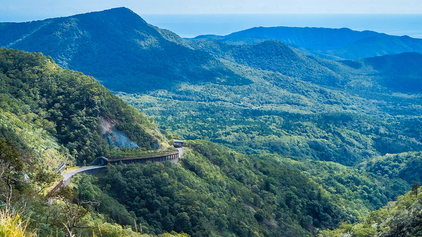 まるで異国を思わせる絶景が広がるオロフレ峠。ドライブにオススメ【周辺/オロフレ峠】