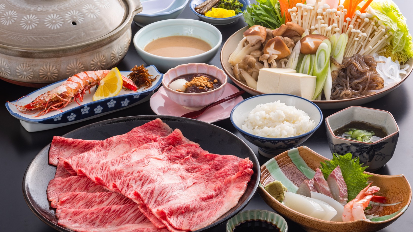 但馬牛のしゃぶしゃぶ、お造り、エビ但馬牛のしゃぶしゃぶ、お造り、エビの塩焼き 