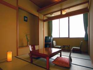 【和室１０畳】バス・トイレ付