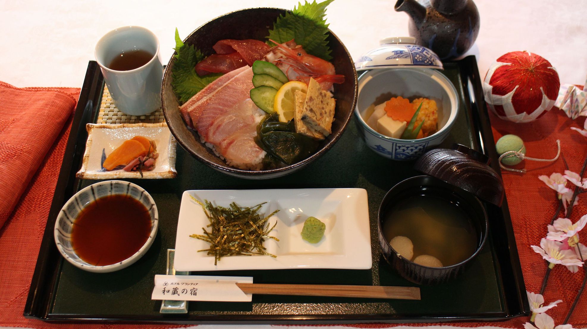 海鮮丼