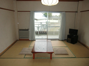 Minshuku Maikoya The 2-star Minshuku Maikoya offers comfort and convenience whether youre on business or holiday in Otsu. The property features a wide range of facilities to make your stay a pleasant experience. Take