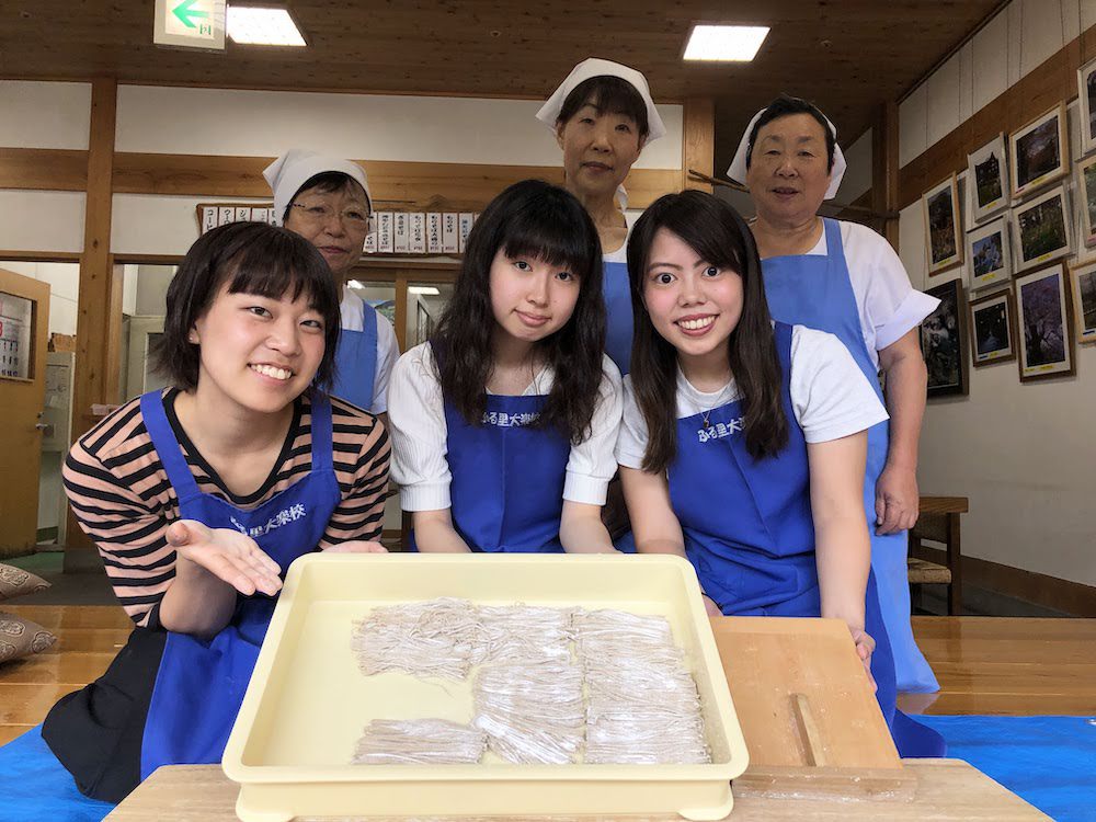 信州の食文化：そば打ち体験