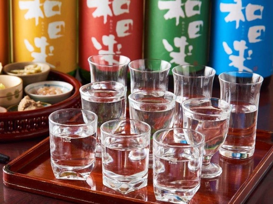 つかさや名物「日本酒10種飲み比べ」
