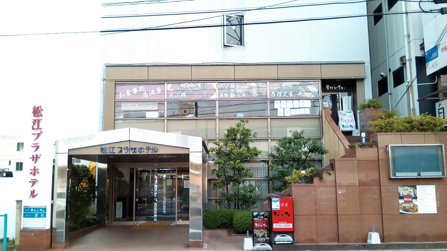 本館正面