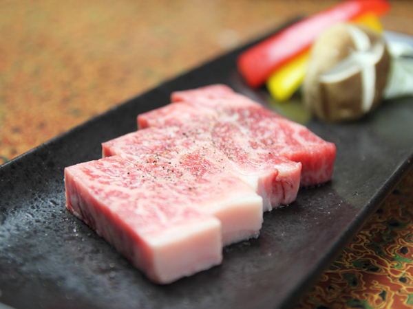 但馬牛サーロインステーキ