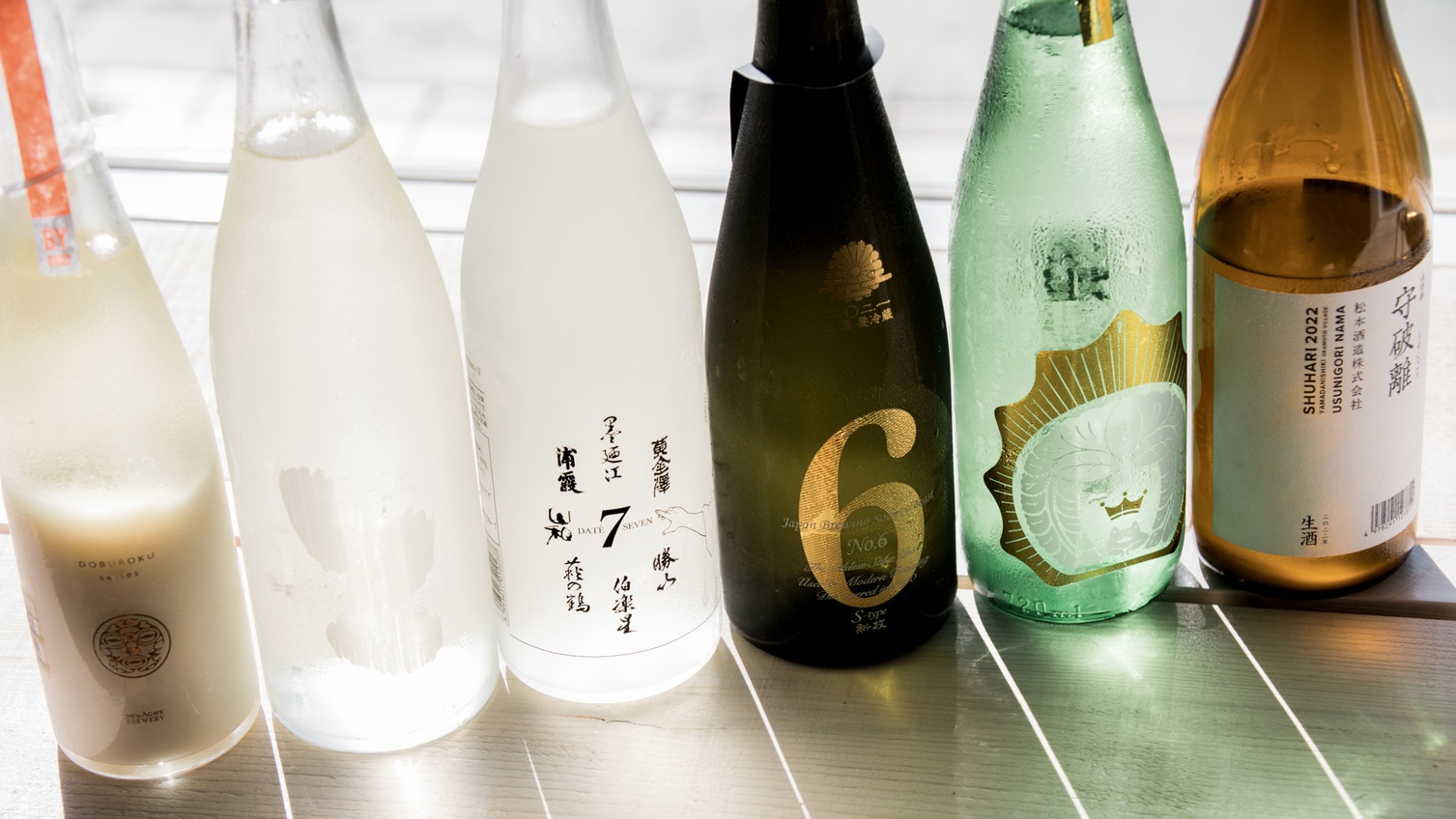 オーナーの利酒師が厳選した日本酒も提供しております。