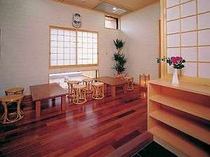 天然温泉大浴場の湯上がり処