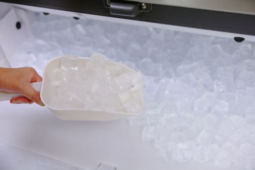 【館内備品】 製氷機