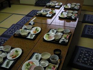 グループの朝食