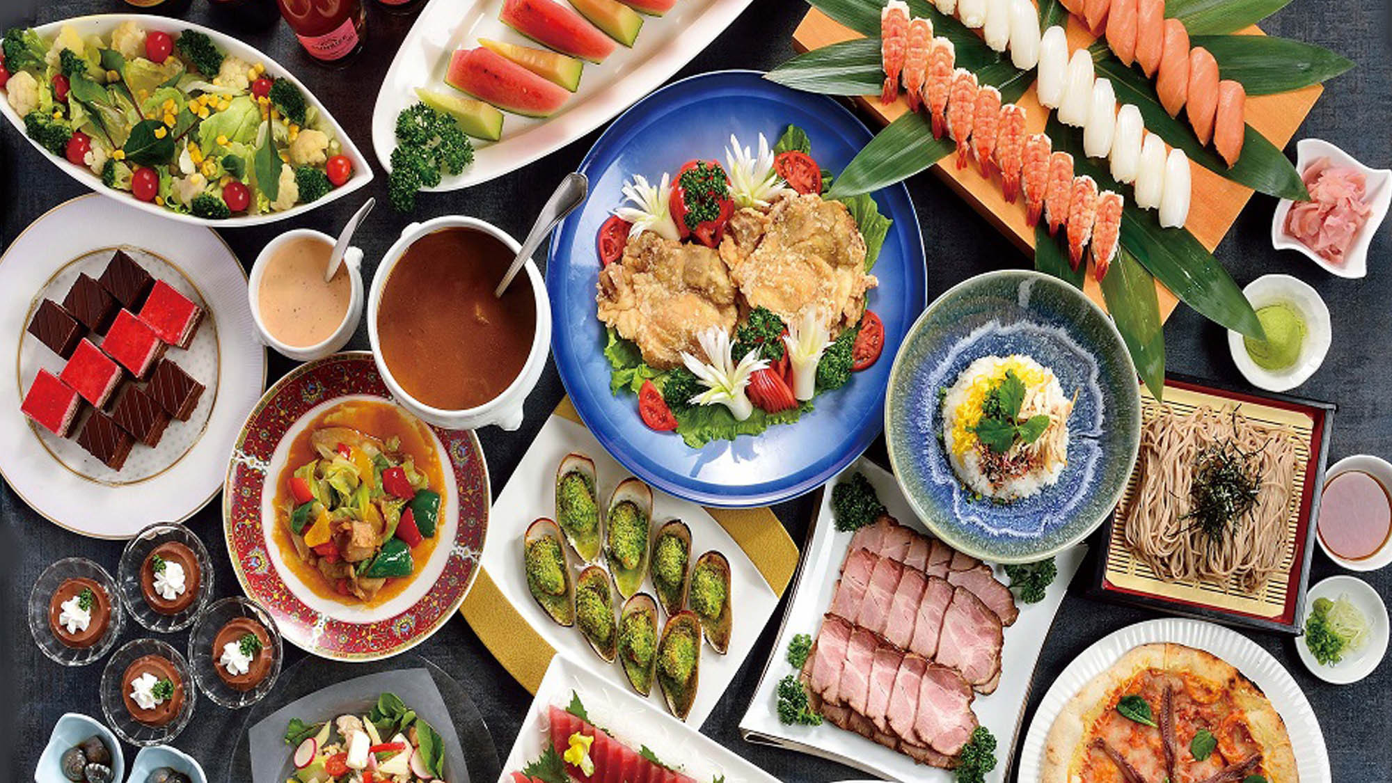 【夕食】ブッフェコース：地元九十九里と館山で朝獲れの新鮮な地魚などが並びます。