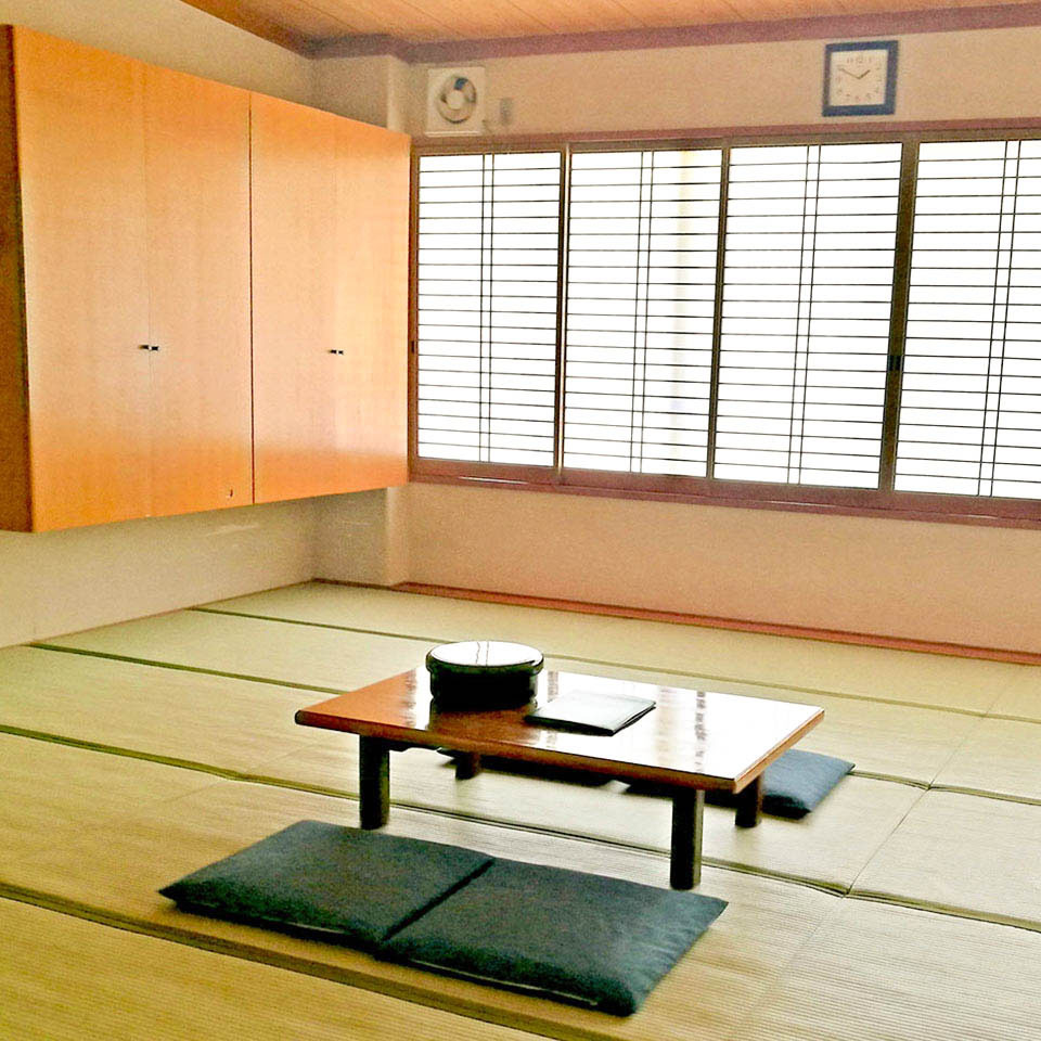 Higashiura Sun Park Hana no Yu Higashiura Sun Park Hana no Yu is a popular choice amongst travelers in Kobe, whether exploring or just passing through. The property offers a high standard of service and amenities to suit the indivi