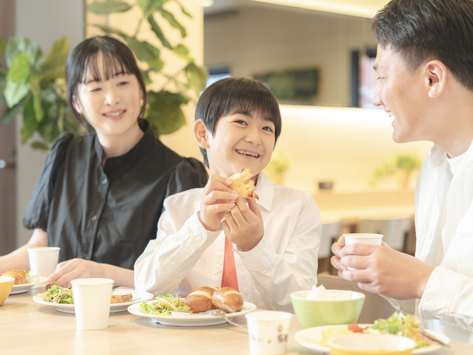 楽しいお食事で元気チャージ！