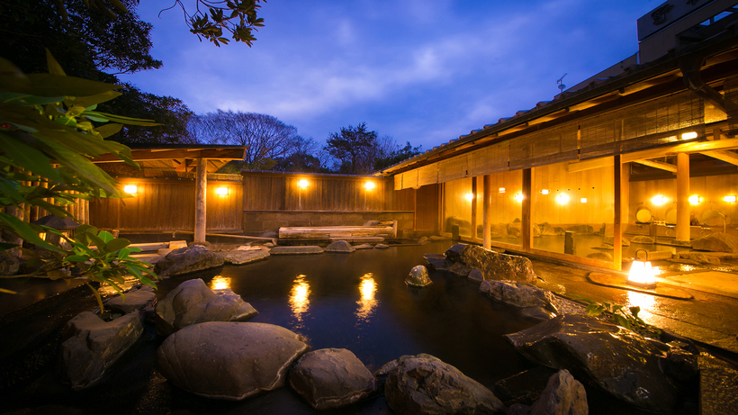 【大浴場・泉質】西郷隆盛も愛した日当山温泉。800年経った今も変わらず湧き続ける県内最古の温泉です。