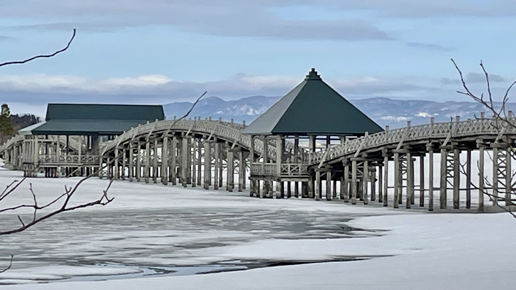 鶴の舞橋