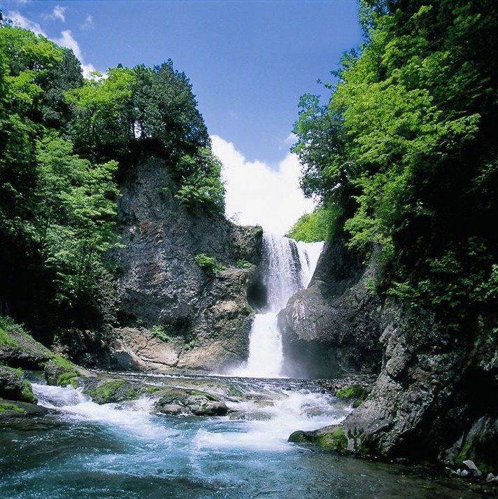 2012春奥志賀渓谷大滝