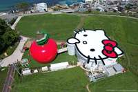 AWAJI HELLO KITTY APPLE LAND@ʓꌔt@v