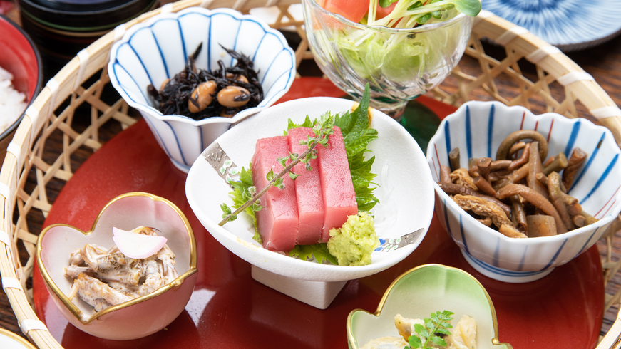 *昼食（一例）/日帰りプランでお楽しみいただける昼食。