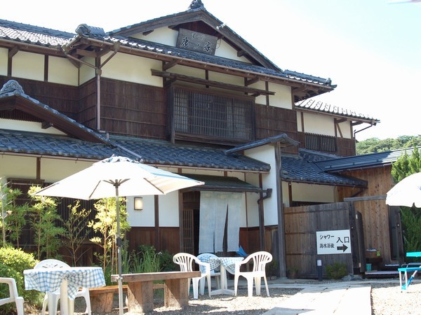 夏の外観