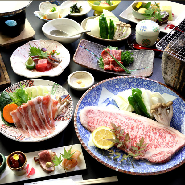 【夕食一例】阿蘇のブランド牛＜あか牛＞サーロインコースを炭火で！