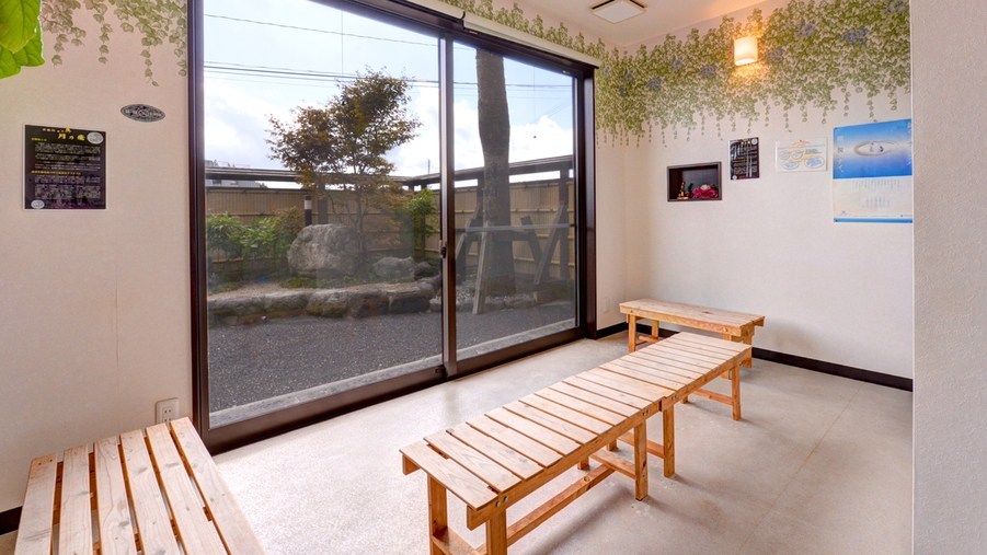 Business Hotel Iwagawa Business Hotel Iwagawa is a popular choice amongst travelers in Tarumizu, whether exploring or just passing through. The property offers a wide range of amenities and perks to ensure you have a great 