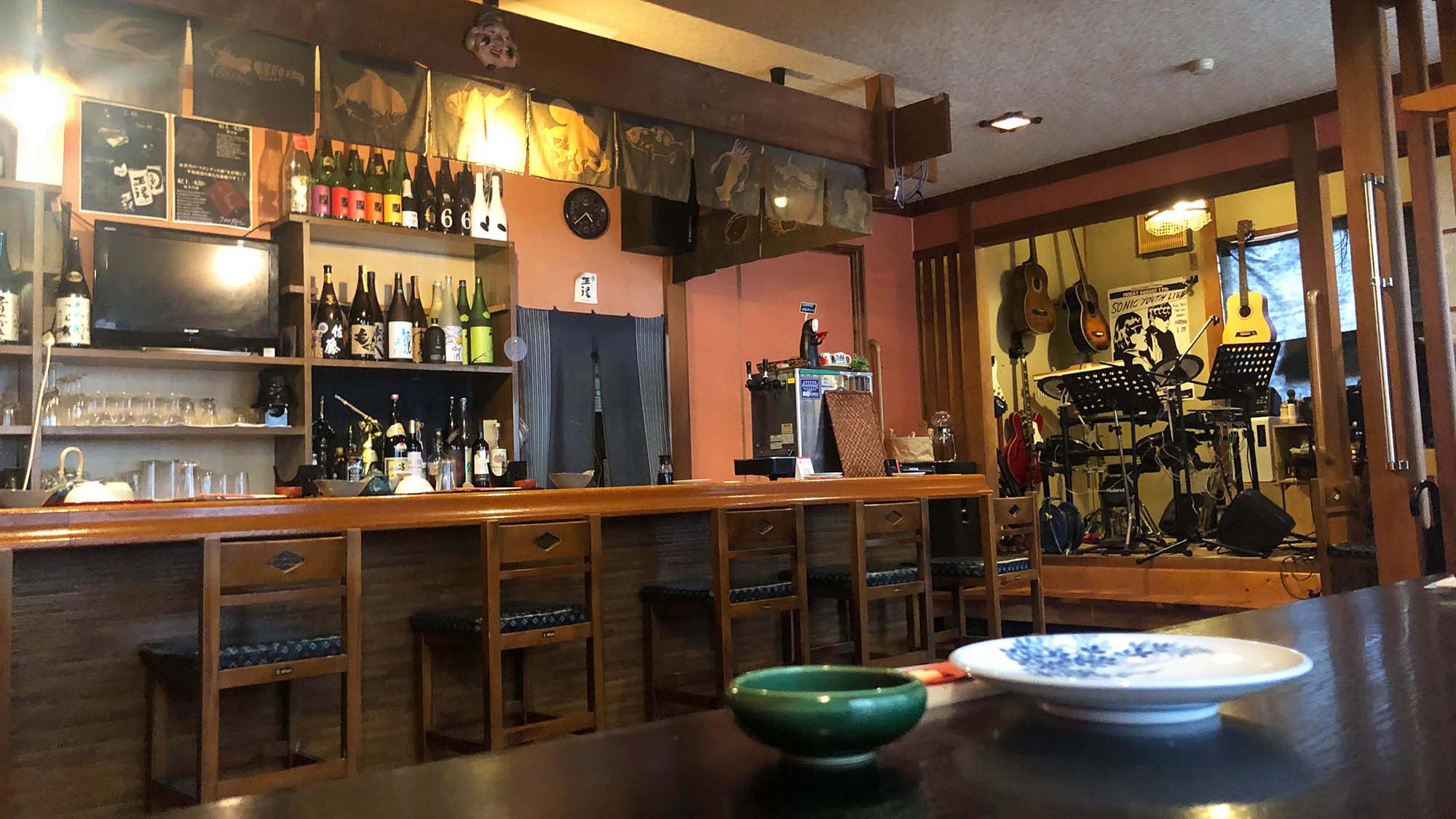 Otomaridokoro Nakamura <Oki Shoto> Nakamura <Oki Shoto> is perfectly located for both business and leisure guests in Shimane. The property offers guests a range of services and amenities designed to provide comfort and convenience. All