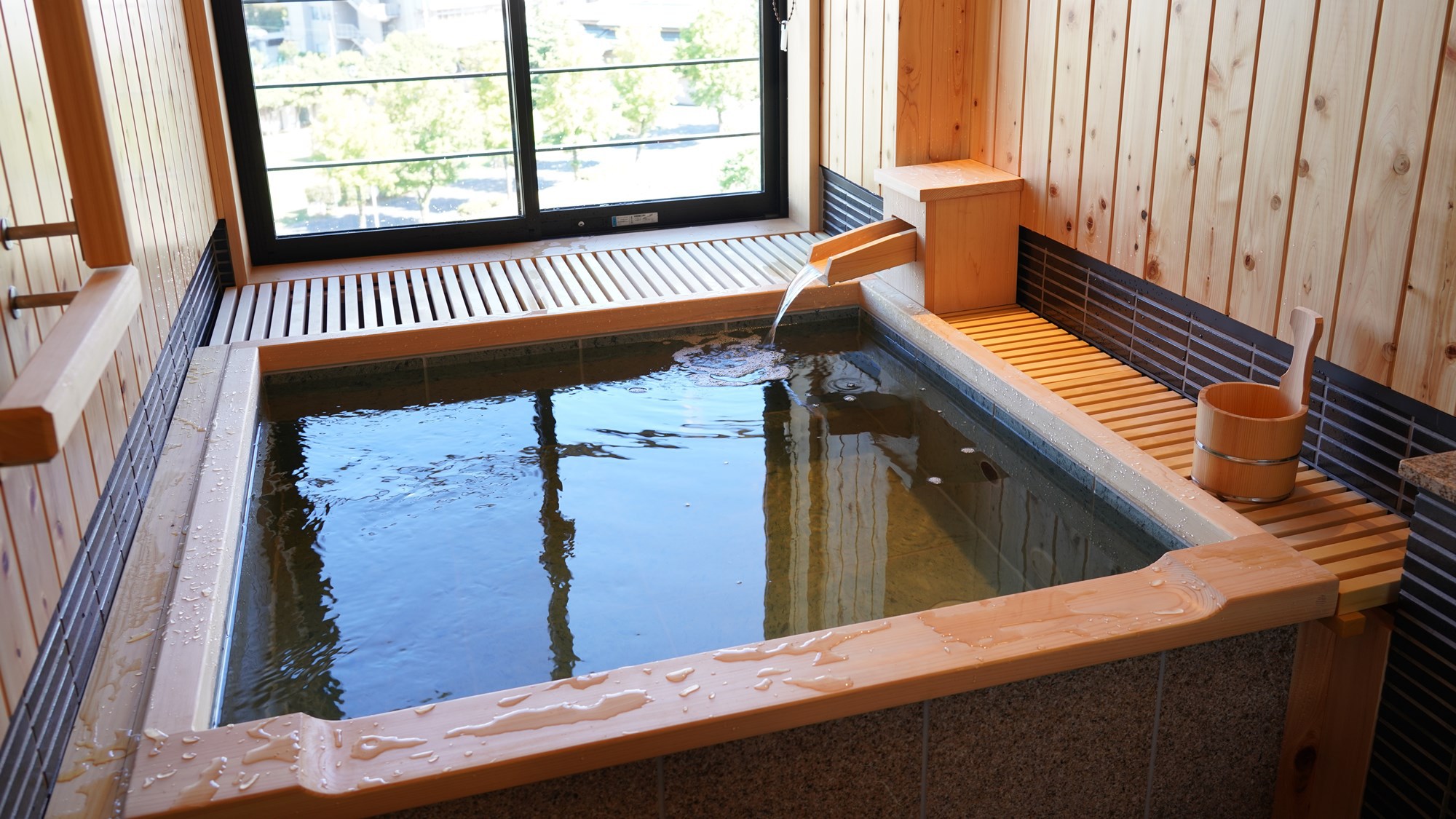 新温泉半露天風呂付特別室最上階琵琶湖一望「月あかり」禁煙