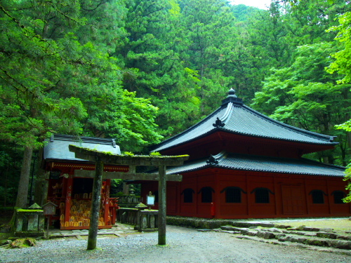 観音堂と開山堂