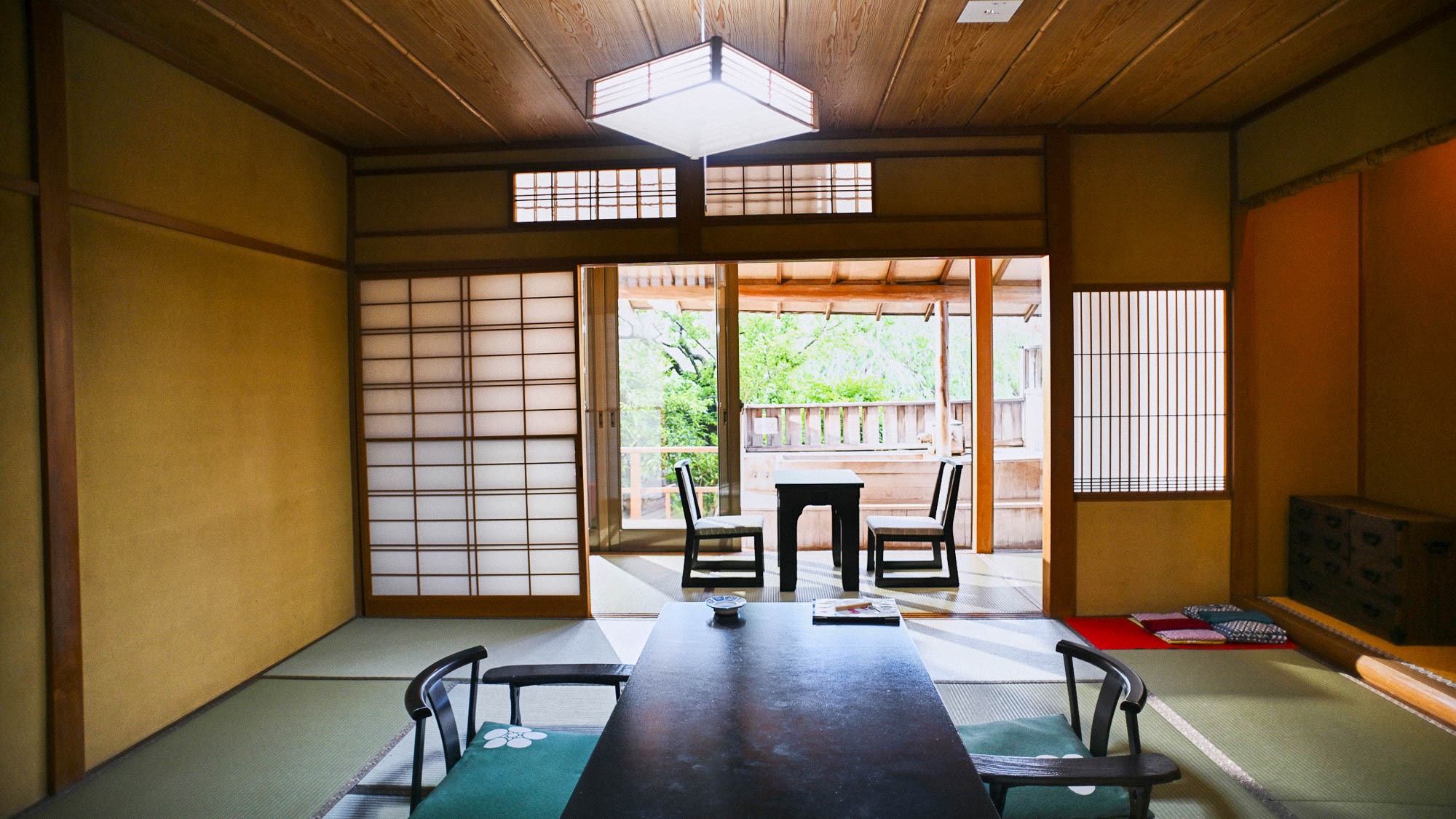 竹取／檜の露天風呂。和室10畳〜