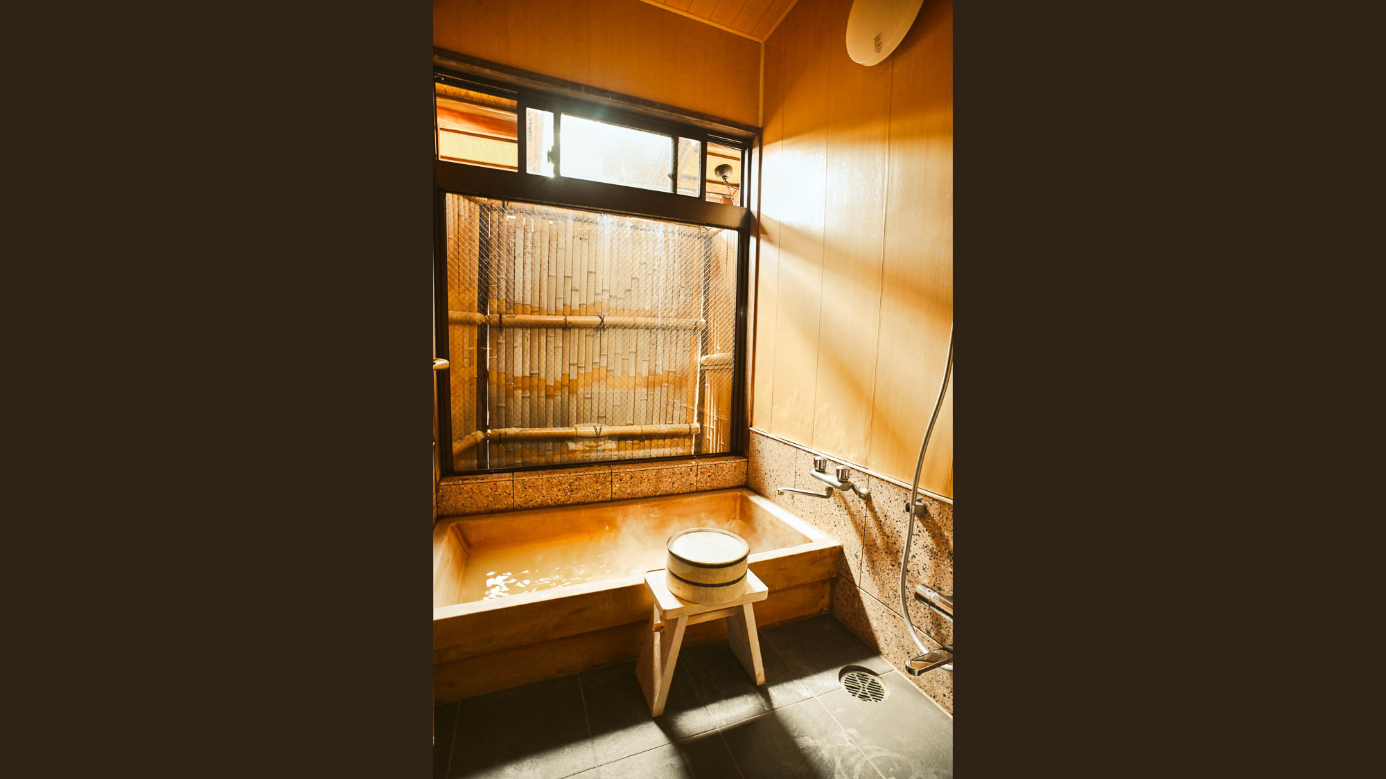 和室10畳【源泉かけ流し露天風呂】／お部屋のお風呂を何度でも♪※写真はイメージです