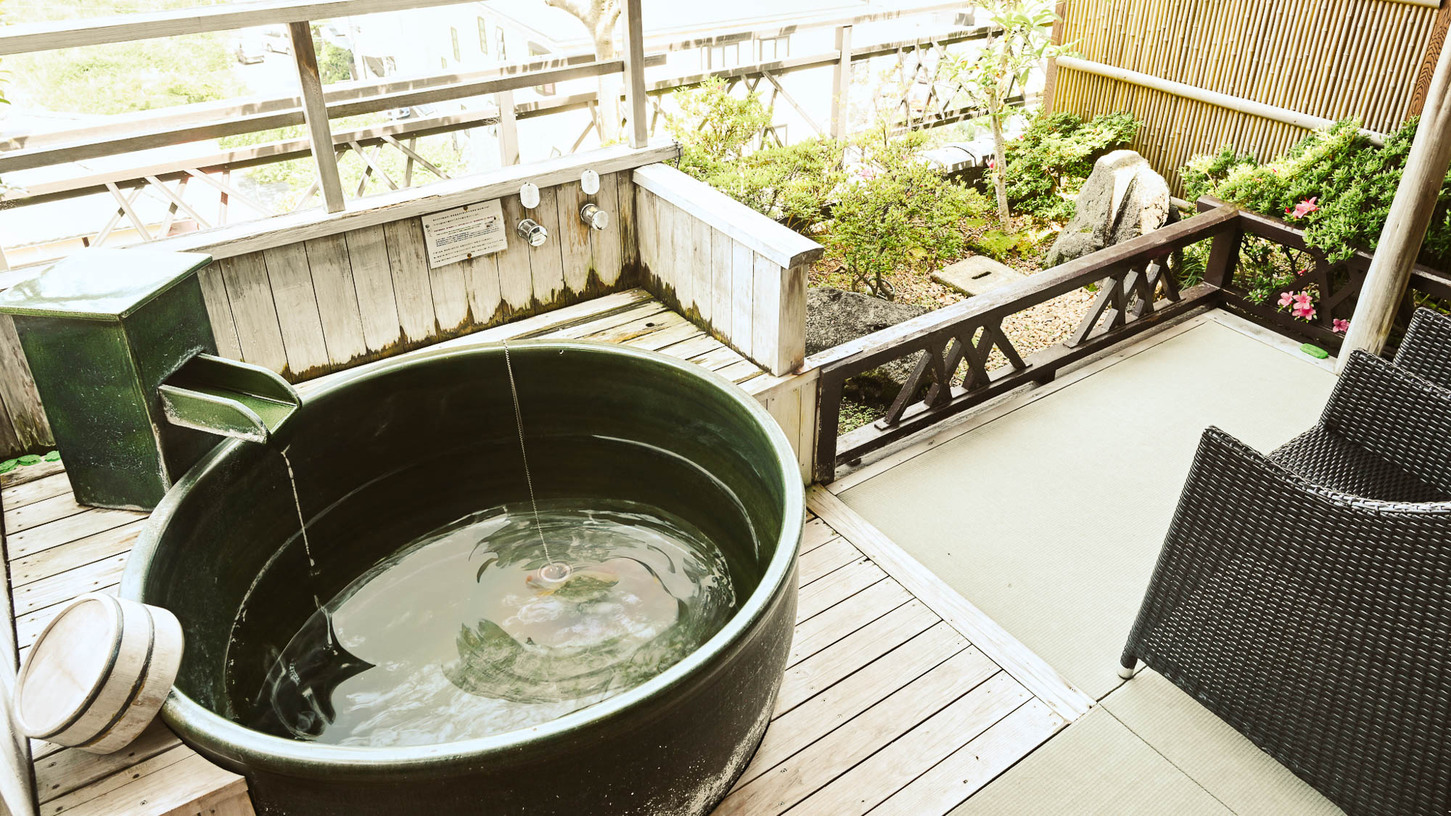 和室10畳【源泉かけ流し露天風呂】／お部屋のお風呂を何度でも♪※写真はイメージです