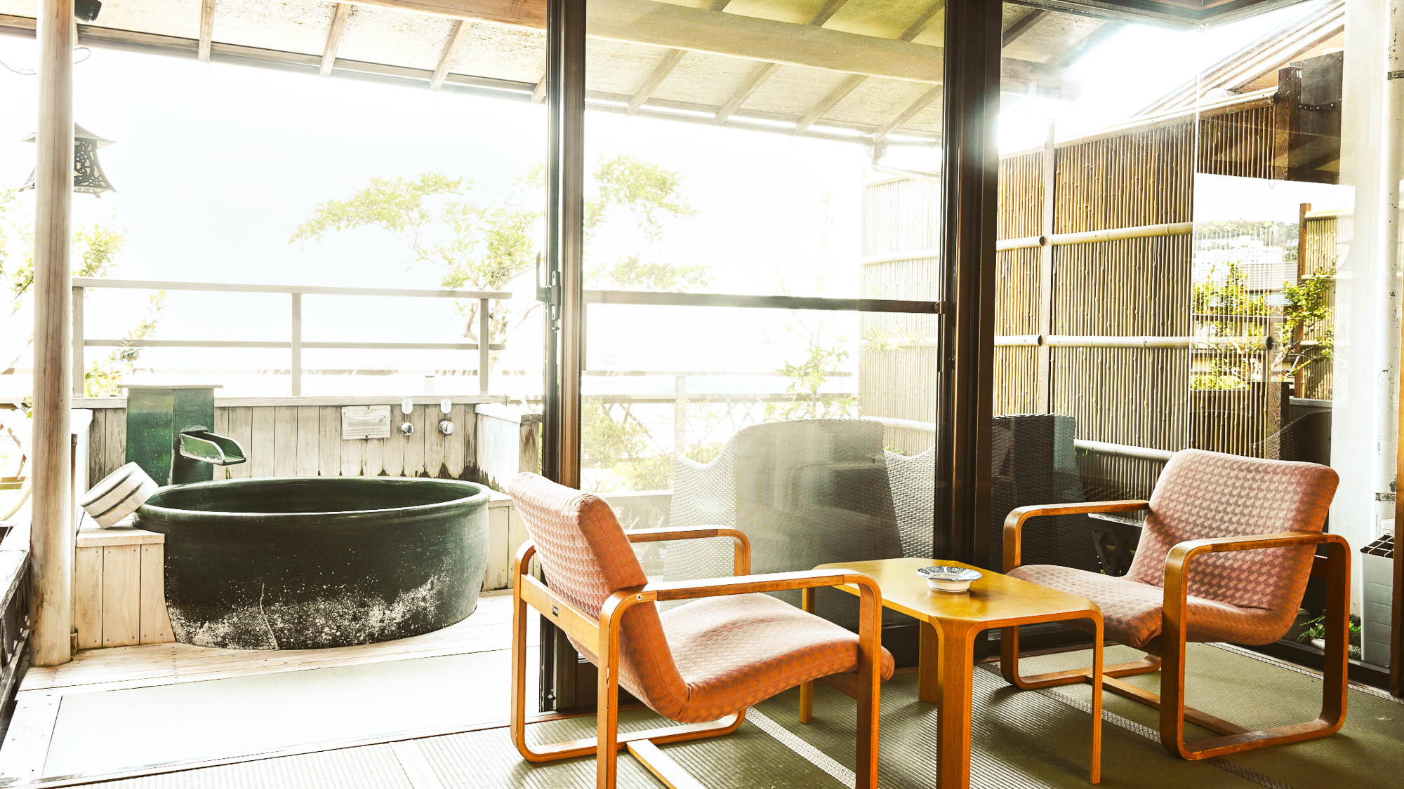 和室10畳【源泉かけ流し露天風呂】／お部屋のお風呂を何度でも♪※写真はイメージです