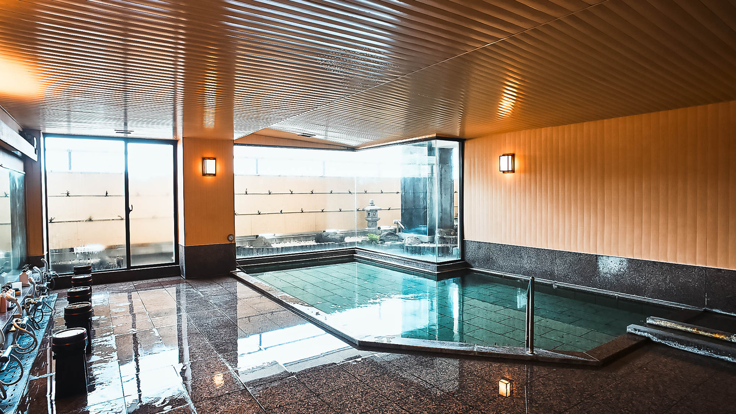 平戸の湯（大浴場・ご婦人）／毎90.5リットルの自家源泉を使用した循環ろ過式です。