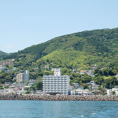 ホテル外観（海側から）