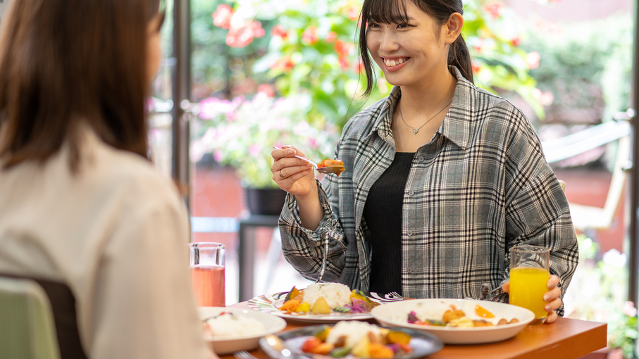 【朝食ビッフェ】品数たくさんの彩り豊かなビッフェ♪お好きな料理を味わう朝♪