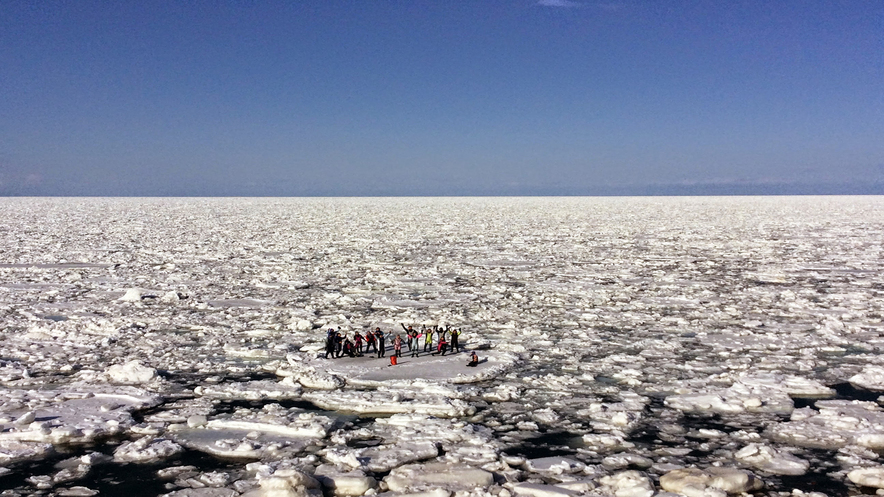 オホーツク海流氷一例