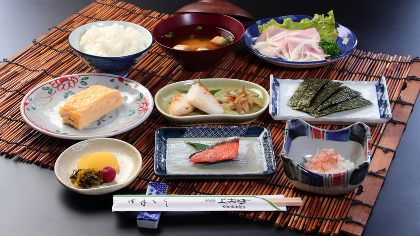 【朝食】和食中心の朝食です