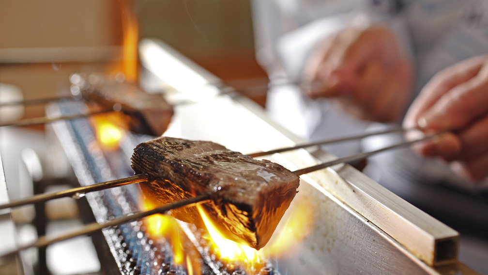 南国土佐の名物 鰹のタタキ