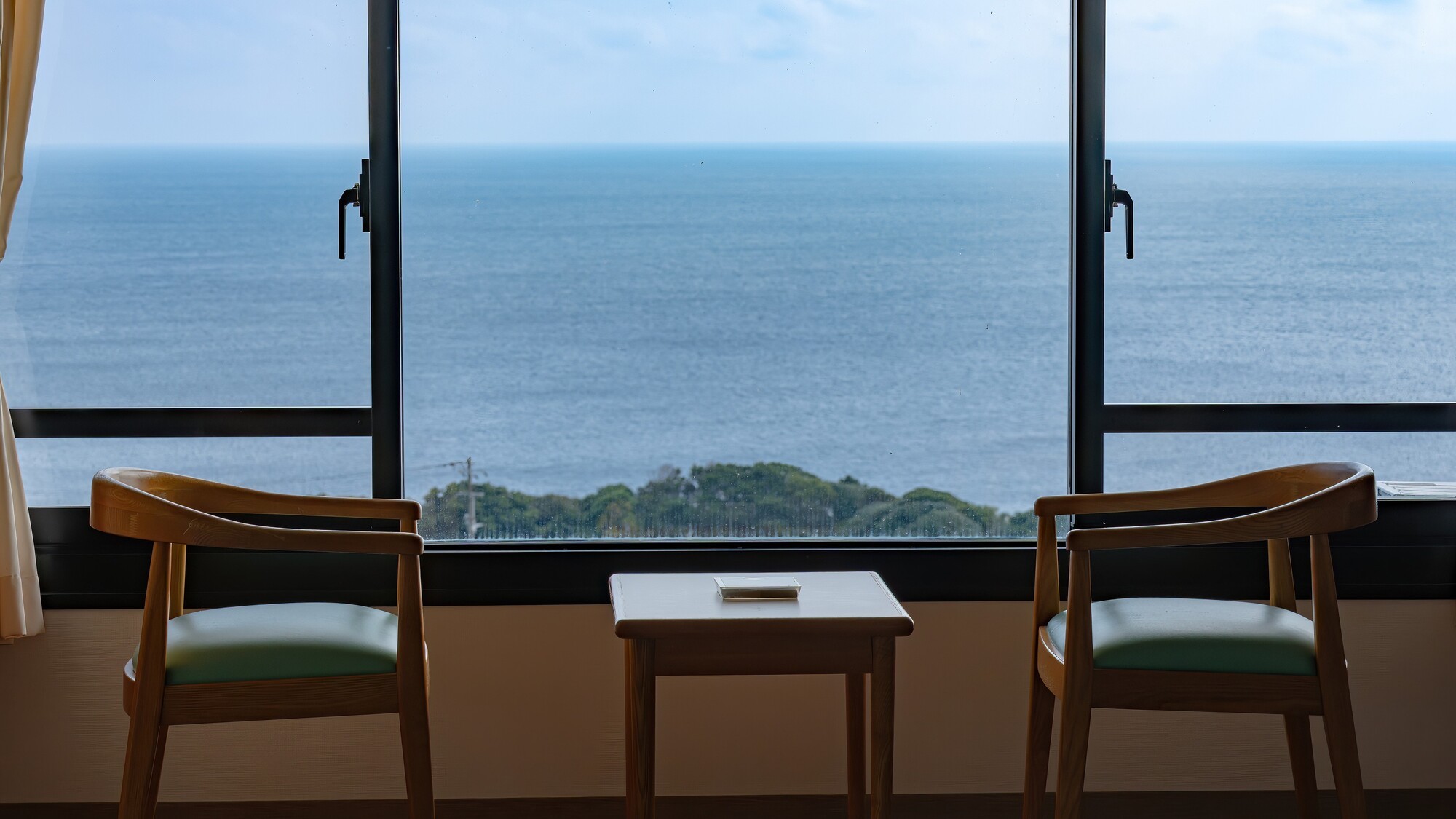 【海側コンパクトルーム】