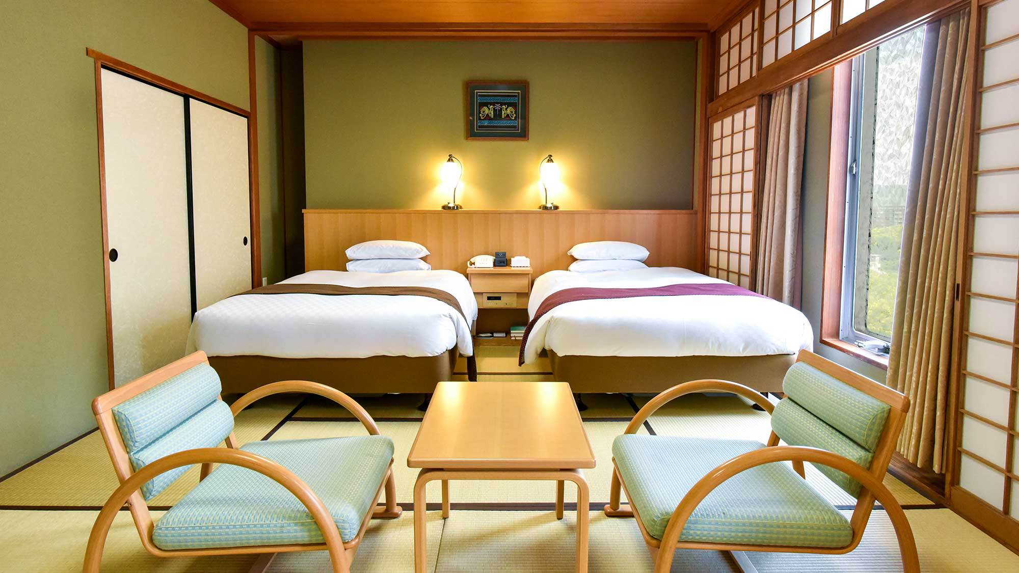 【和洋室】最大4名様でご利用いただけます。グループやご家族のご宿泊におすすめです。