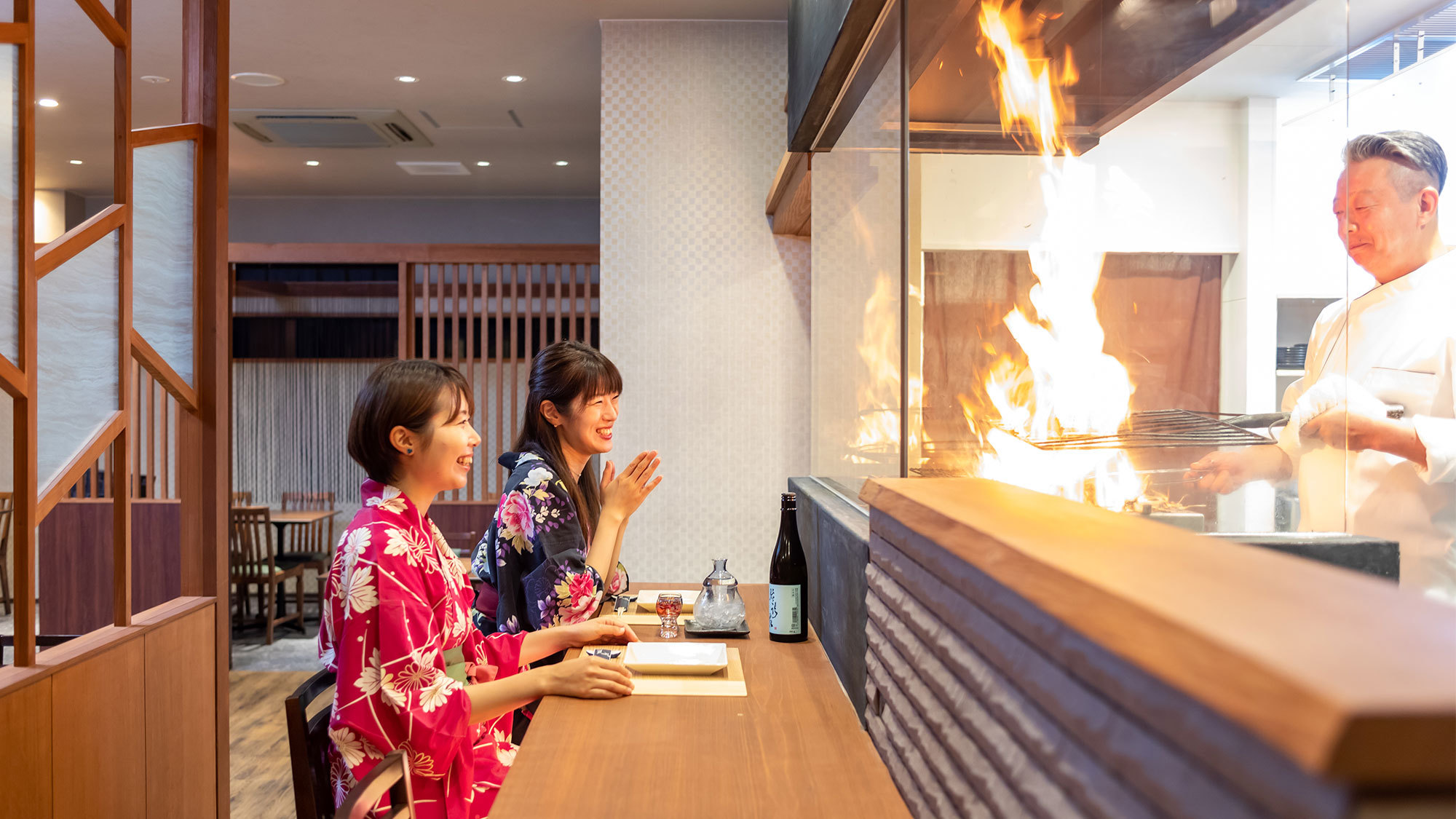 土佐の伝統調理法の「わら焼き」で色んな食材を調理します