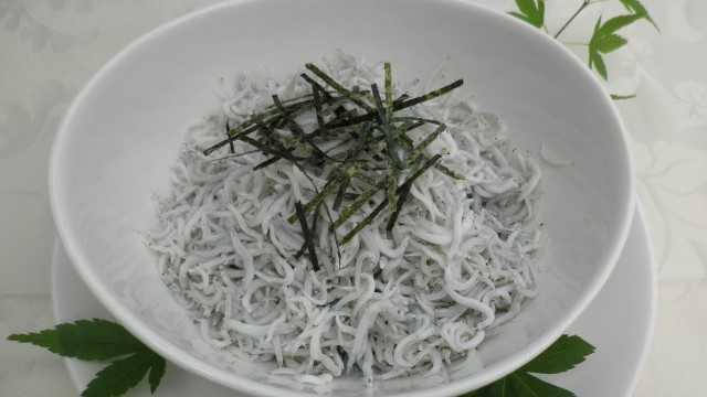 舞阪名産【釜揚げしらす】