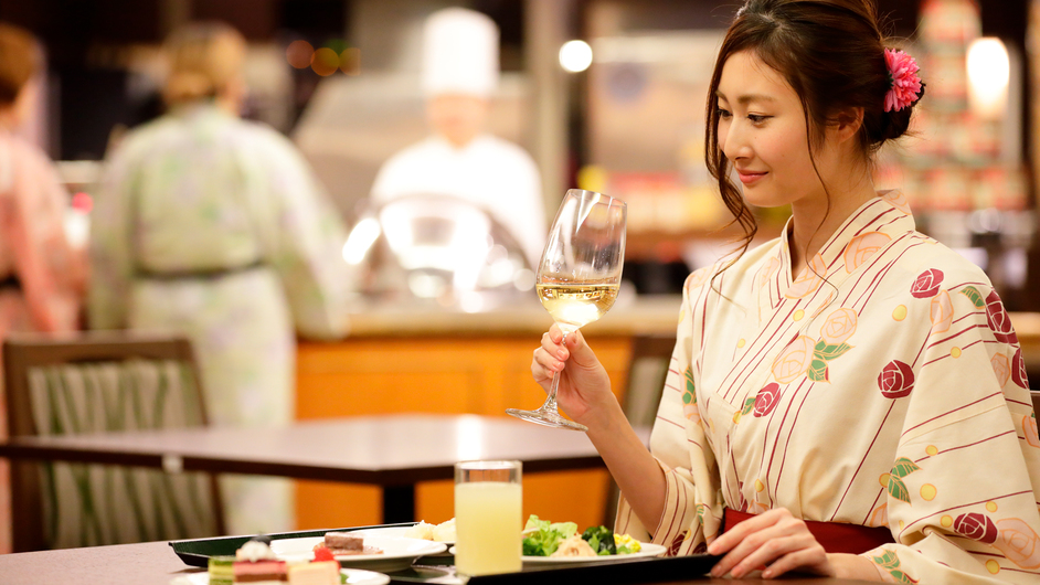 【夕食ブッフェ】お酒も各種ご用意しています