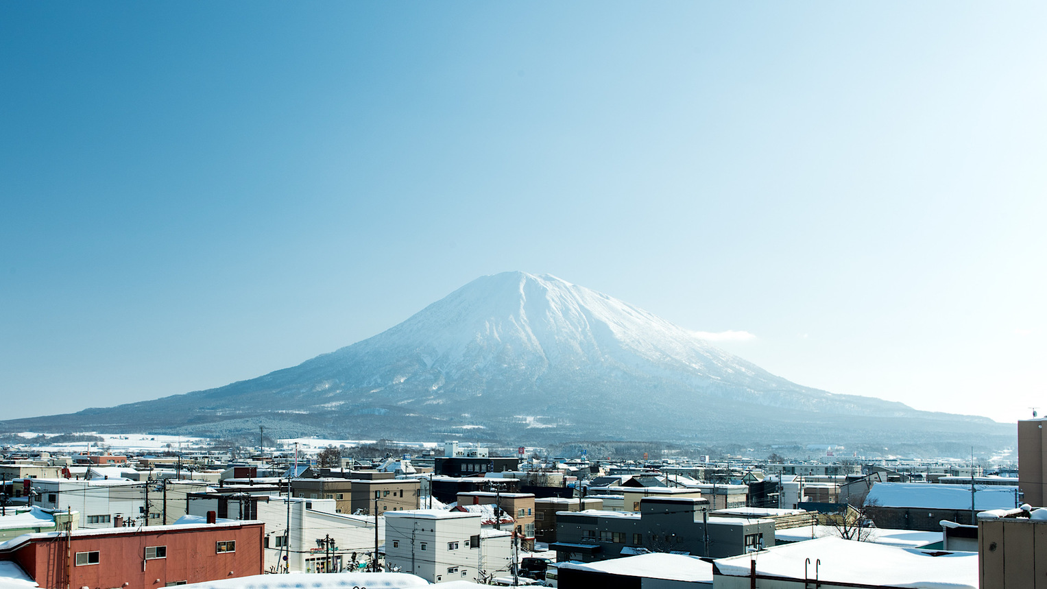 ホテルからの羊蹄山