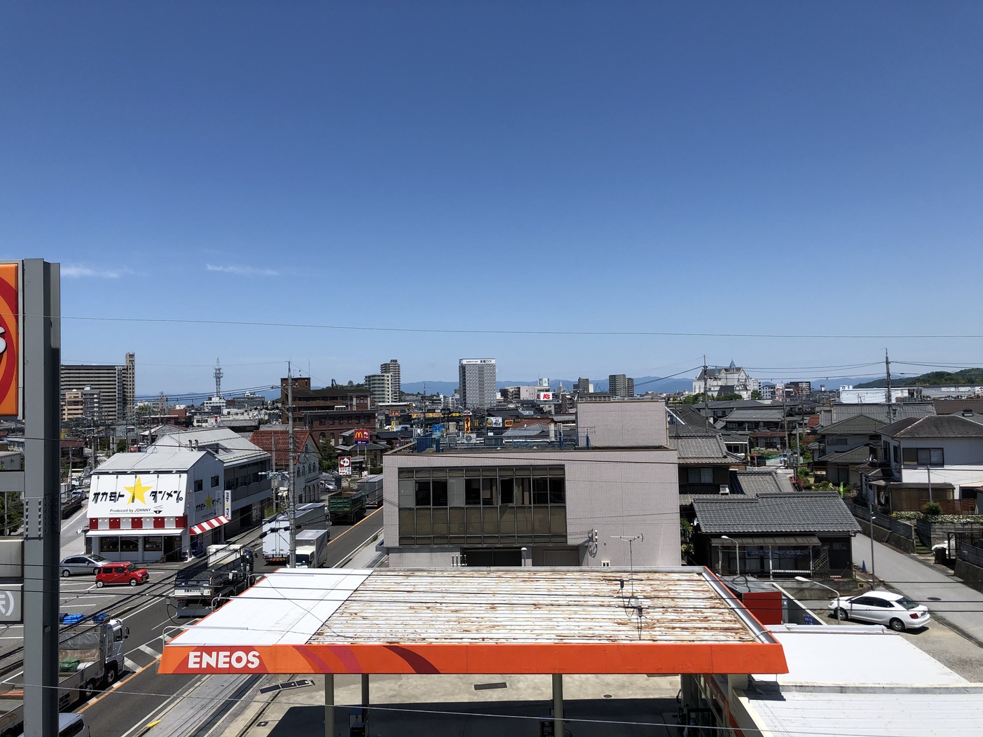 屋上からの眺望（西側）彦根城天守閣が見えます。