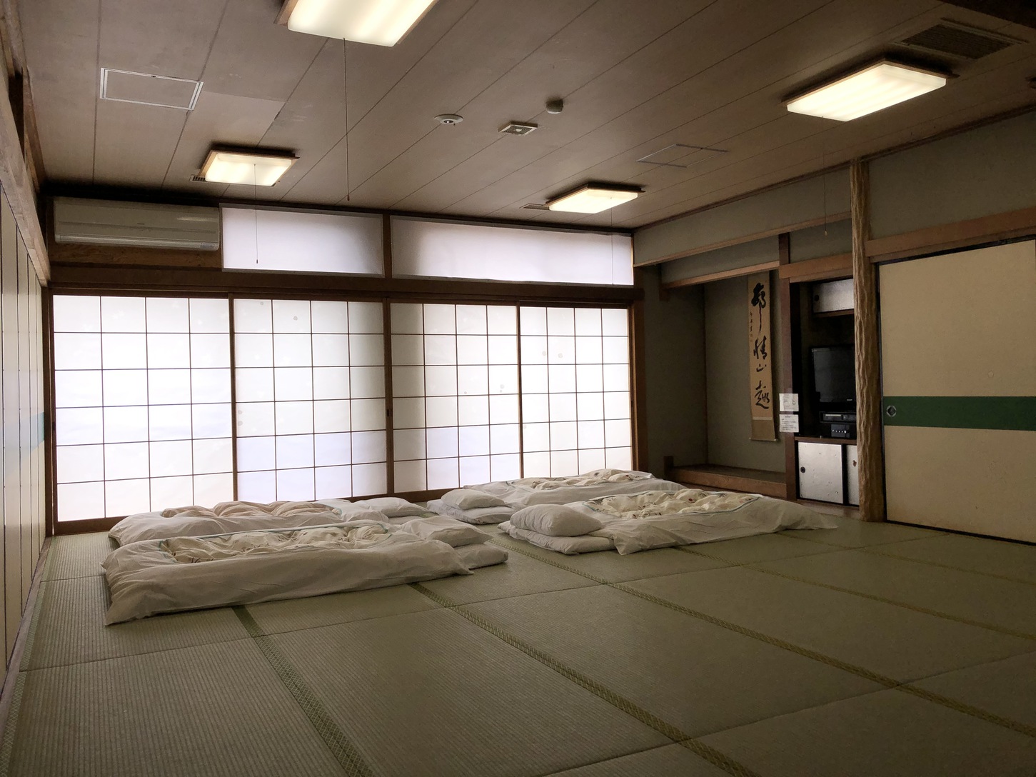 和室一例10畳〜38畳・合宿などの団体様に最適です。