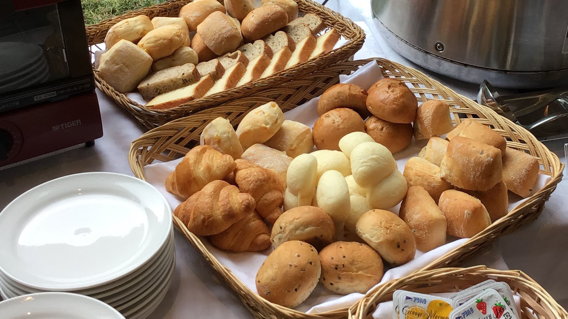 朝食バイキングパン