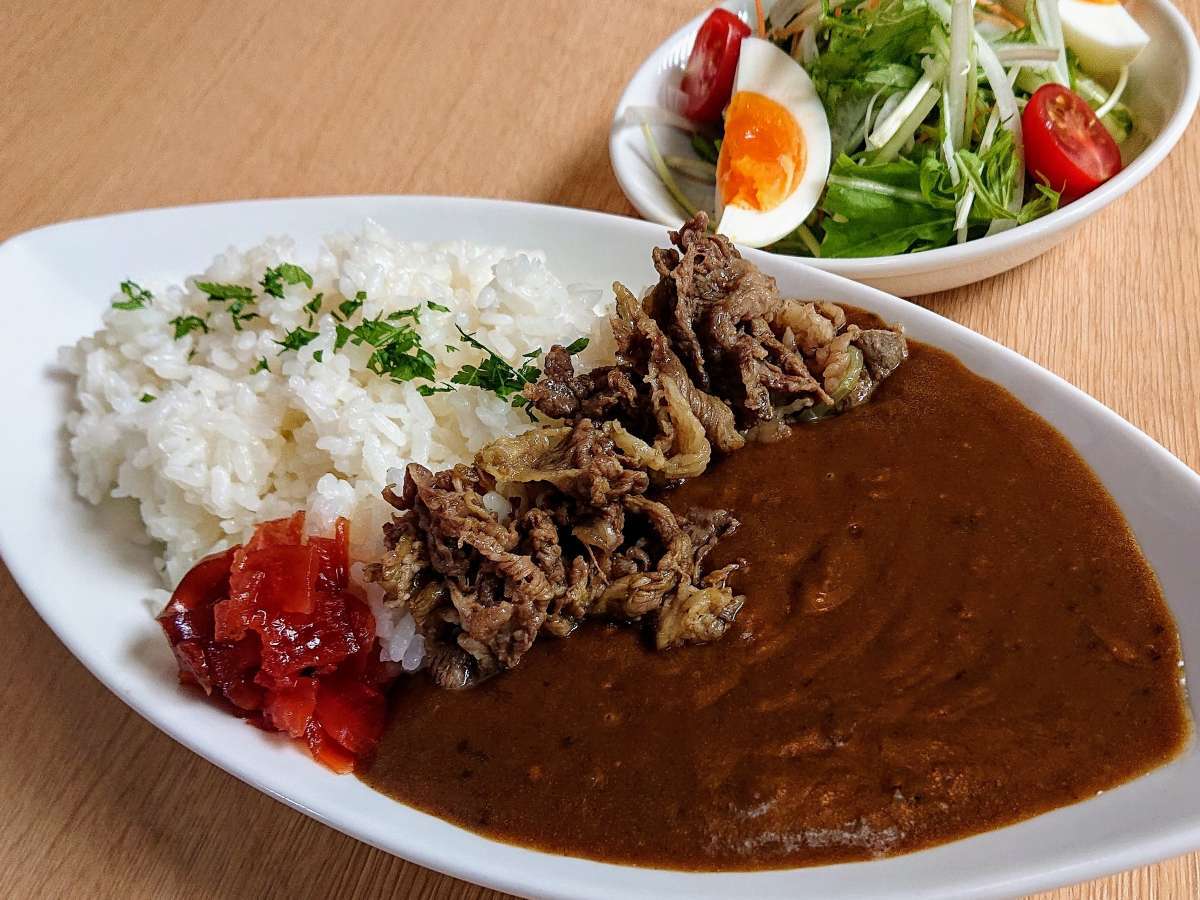 夕食：【平日限定】伊賀牛カレー